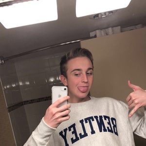 Meet your Posher, Carter